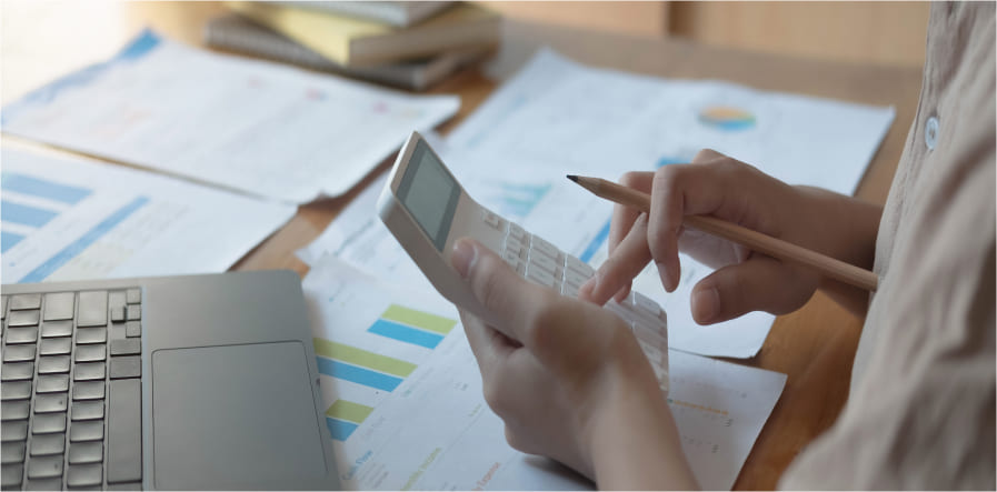 Visual of budgeting with credit score check for better planning