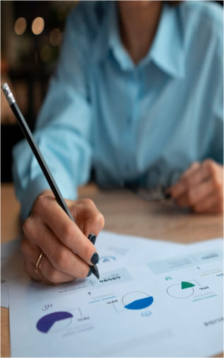 Graphic symbolizing credit health and budget management